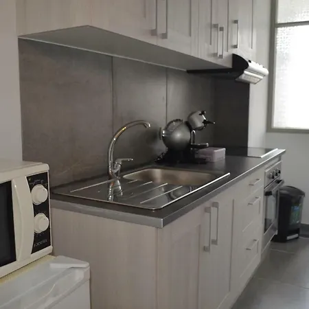 Modern And Cozy * 加亚新城