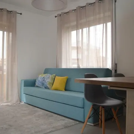 Modern And Cozy 加亚新城